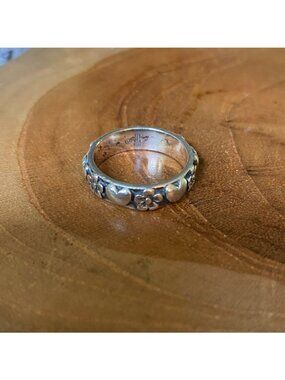RETIRED James Avery Heart and Flower Ring, Size 6.5